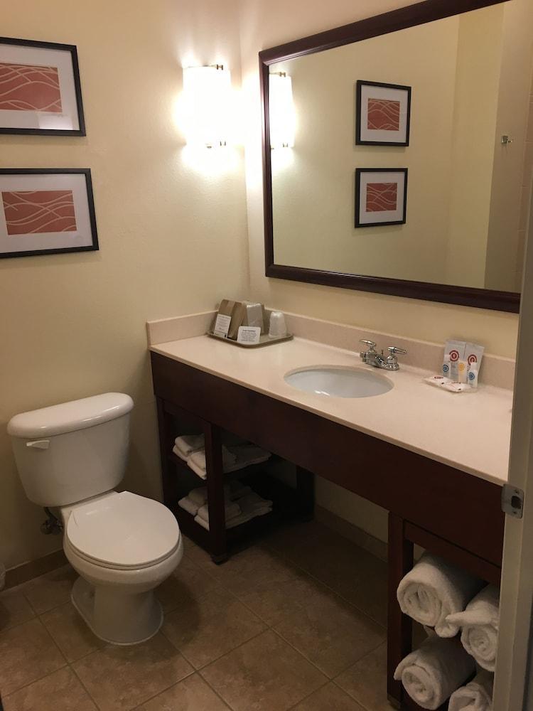 Comfort Inn & Suites Крествью Экстерьер фото