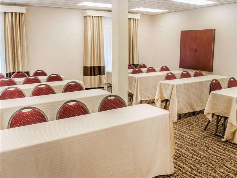 Comfort Inn & Suites Крествью Экстерьер фото