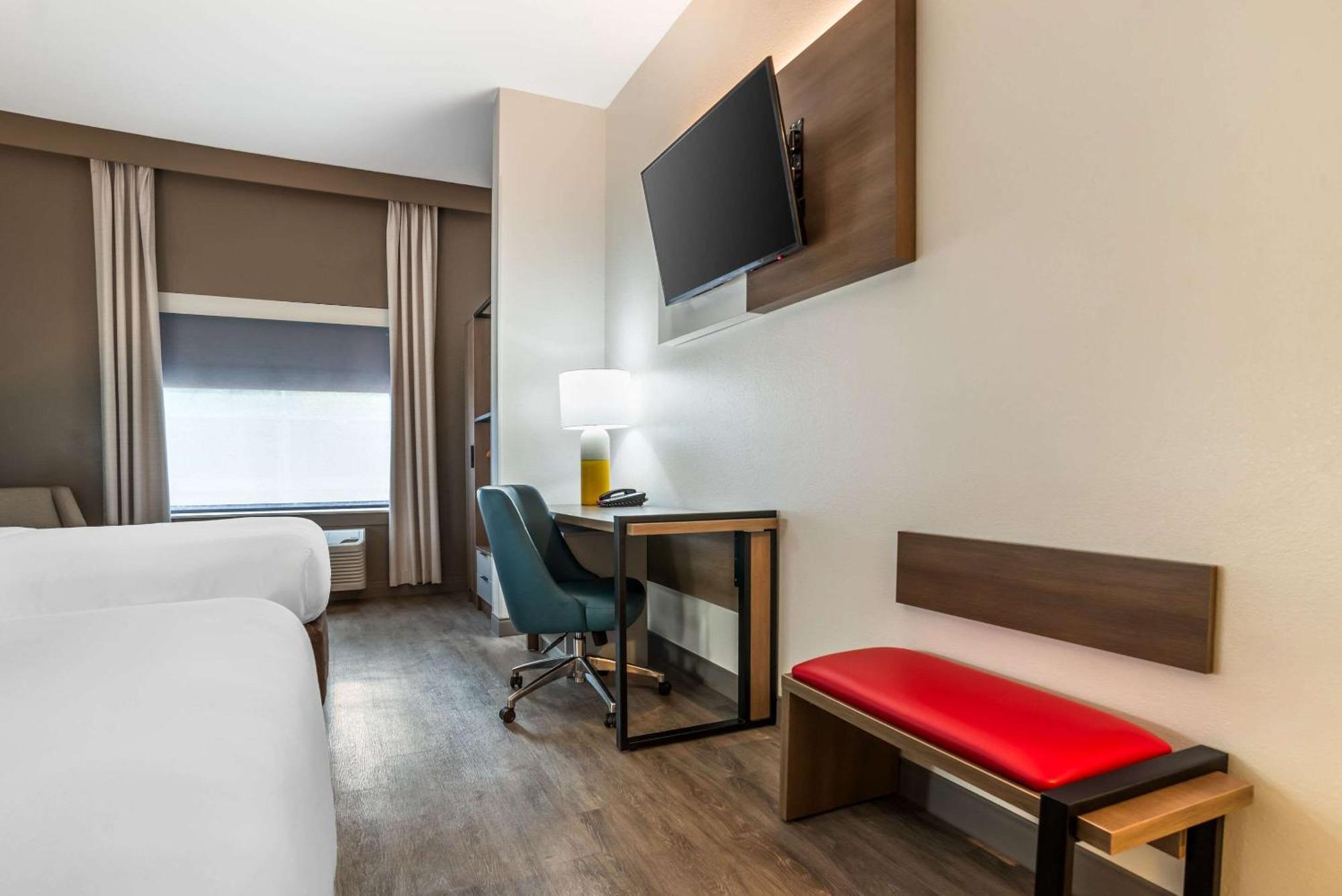 Comfort Inn & Suites Крествью Экстерьер фото