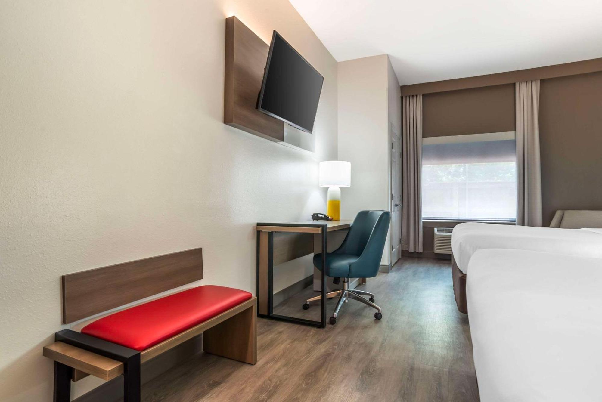 Comfort Inn & Suites Крествью Экстерьер фото