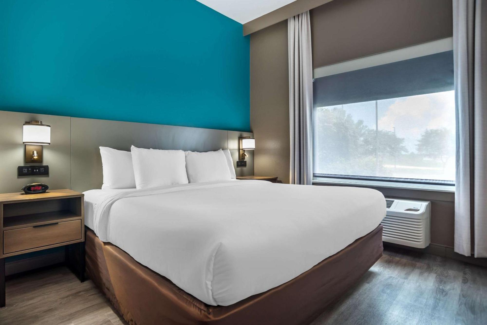 Comfort Inn & Suites Крествью Экстерьер фото